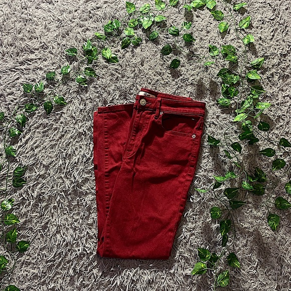 Tommy Hilfiger - Picture 1 of 1